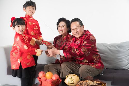 Tiền lì xì - 'nỗi lo' của nhiều người già Trung Quốc