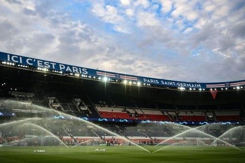 PSG từ bỏ sân Parc des Princes