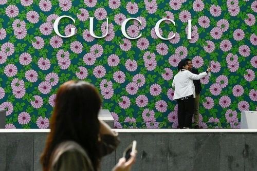 Doanh thu Gucci, Balenciaga… đi xuống