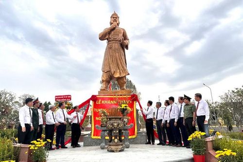Khánh thành tượng Lễ Thành hầu Nguyễn Hữu Cảnh