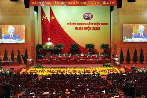 Phát huy sự năng động, sáng tạo của đội ngũ cán bộ để phát triển đất nước nhanh, bền vững