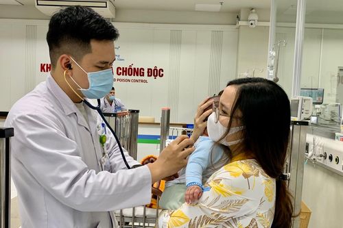 Giữ an toàn cho con trẻ, tránh thương tích ngày Tết