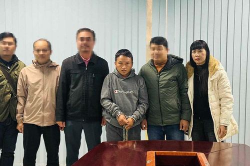 'Bông hồng thép' kể chuyện băng rừng, phá án ma túy dịp Tết