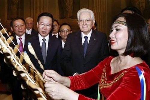 Nhìn lại một năm 'điểm sáng' của văn hóa đối ngoại Việt Nam