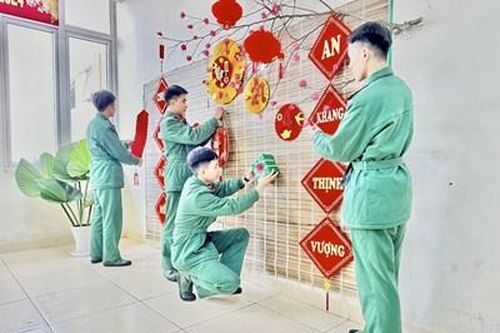 Tết học tập, sẵn sàng chiến đấu cao