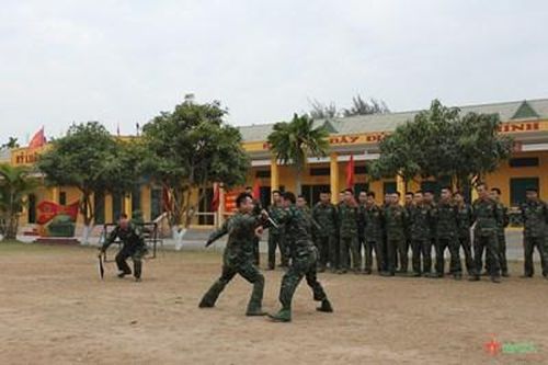 Vui xuân mới không quên nhiệm vụ