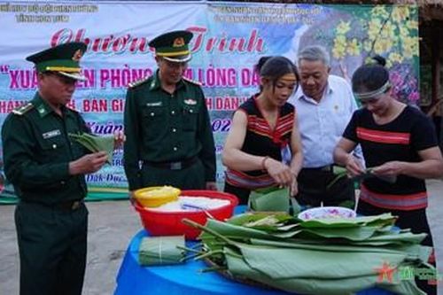 Đón xuân cùng Bộ đội Biên phòng tỉnh Kon Tum