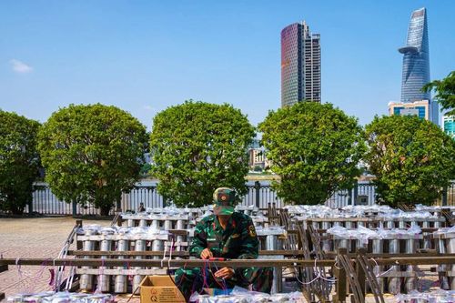 Dàn pháo tại TPHCM trước giờ G