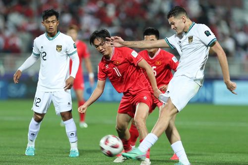 Cần cho ông Troussier thời gian?