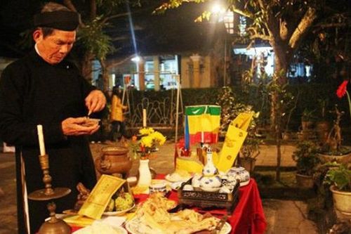 Văn khấn Giao thừa năm Giáp Thìn 2024 chuẩn vầ đầy đủ