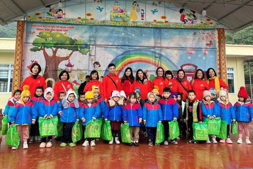 Xuân ấm biên cương Cao Bằng