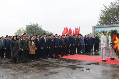 Xuân Giáp Thìn 2024: Tỉnh Phú Thọ thành kính dâng hương tưởng niệm các Vua Hùng