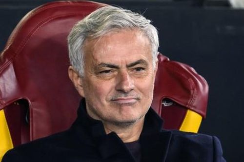 HLV Mourinho muốn dẫn dắt Messi một lần trong đời