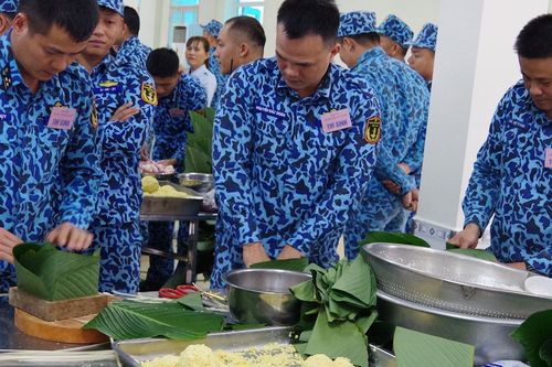 Tết của thủy thủ tàu ngầm