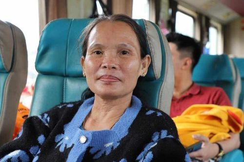 25 năm ăn Tết ở quê chồng, con gái về mong thấy mẹ 100 tuổi bình an