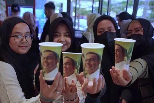 Giới trẻ GenZ Indonesia mang văn hóa Kpop quảng bá ứng viên tổng thống