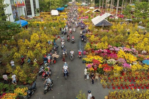 Đồng Nai: Thị trường hoa tết chiều 30 Tết
