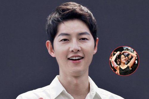 Song Joong Ki tặng quà giá trị cao cho đồng nghiệp nữ xinh đẹp, dân tình dậy sóng