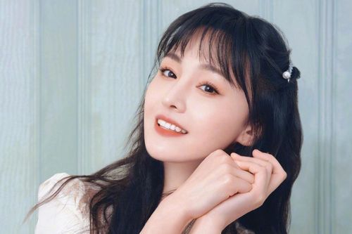 Trịnh Sảng và bạn trai cũ làm náo loạn giới giải trí vào đúng ngày 30 Tết
