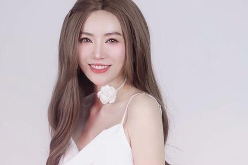 Không nhận ra diễn viên Thanh Hương trong bộ ảnh mới đón Tết