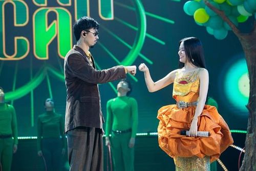 'Hoa Xuân Ca 2024': Bữa tiệc bùng nổ cảm xúc của âm thanh và ánh sáng