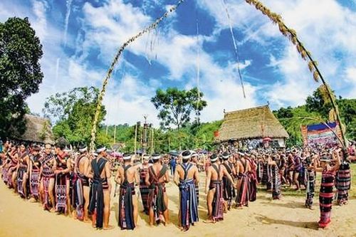 Hội mùa Tây Nguyên