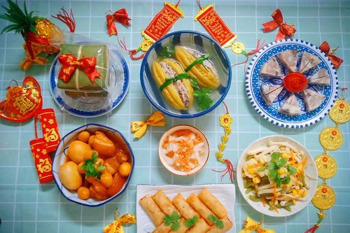 Mâm cỗ cúng sáng mùng 1 Tết có những gì?