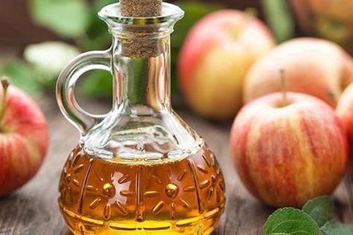 Mẹo khắc phục tóc bết khi du xuân