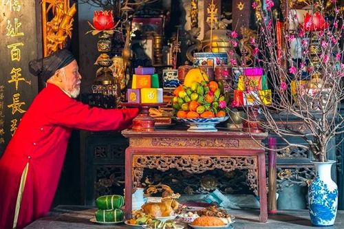 Văn khấn thần linh ngày mùng 1 Tết Nguyên Đán