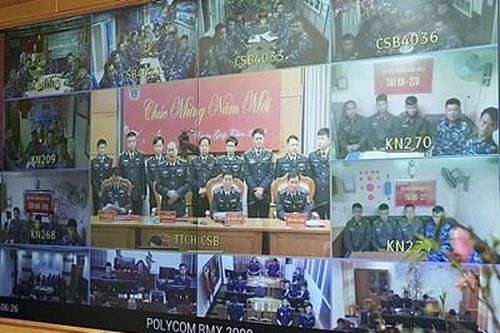 Cảnh sát biển chúc Tết đêm Giao thừa các tàu trực sẵn sàng chiến đấu trên biển