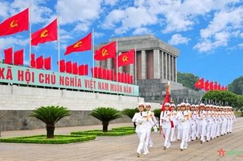 Vươn tầm cao mới!