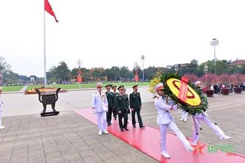 Ban Công đoàn Quốc phòng thăm, tặng quà các đoàn viên công đoàn làm nhiệm vụ trong dịp Tết Nguyên đán