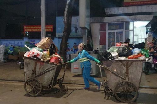 Giao thừa vất vả, buồn vui của những công nhân vệ sinh môi trường