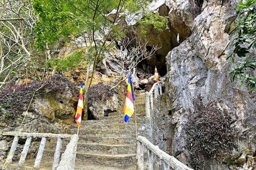 Năm Rồng ghé thăm chùa Rồng