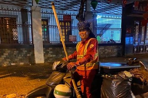 Đêm 30 Tết của những người làm đẹp đường phố ở thủ phủ cà phê