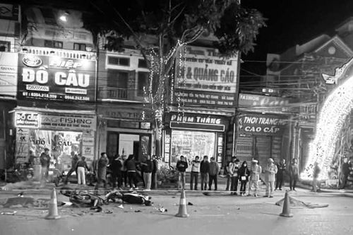 Hà Giang: Hai xe máy tông đối đầu, 2 người tử vong