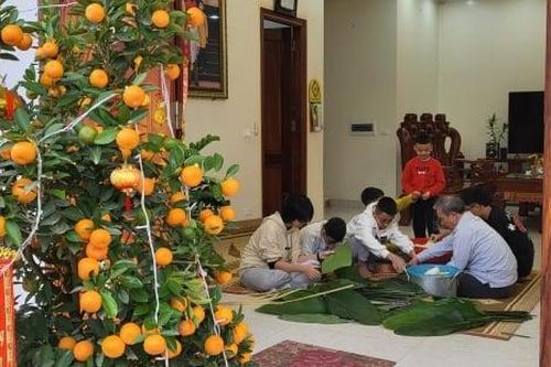 Tết ấm áp bên nồi bánh chưng xanh