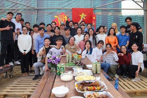 Tu nghiệp sinh Việt Nam ở miền Nam Israel đón giao thừa