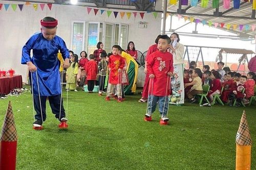 Bản tin 10/2: Phòng tránh thương tích cho học sinh dịp Tết