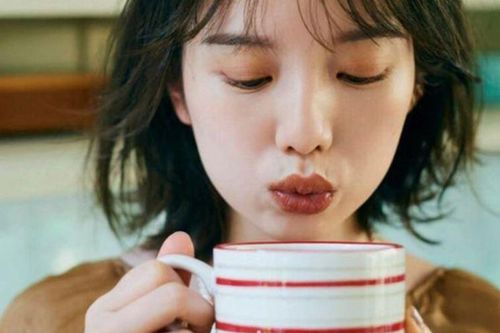 3 loại nước uống khi vừa thức dậy giúp thúc đẩy tiêu hóa, giảm mỡ thừa, thải độc