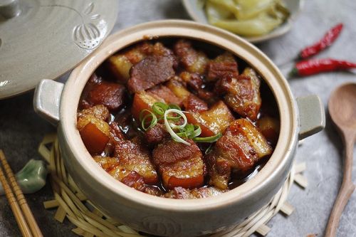 Đầu năm nên ăn gì để cả năm may mắn?