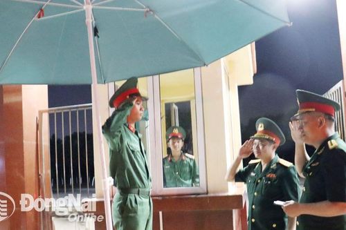 Đón Xuân cùng những người lính trực Tết