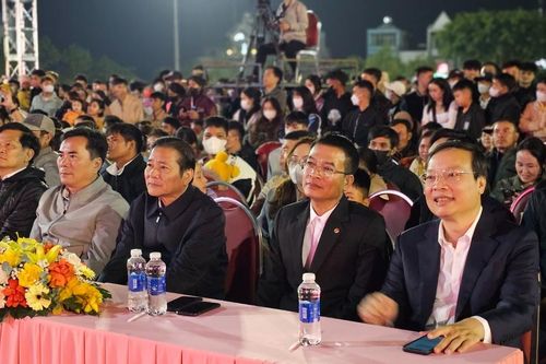 Người dân Gia Lai hân hoan chào đón năm mới Giáp Thìn 2024