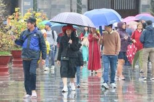 'Xê dịch' tự túc ngày tết