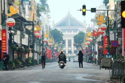 Hà Nội đẹp và yên bình ngày mùng 1 Tết