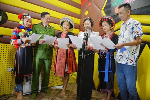 'Nhựa sống' từ những ca khúc sáng tác về lực lượng CAND