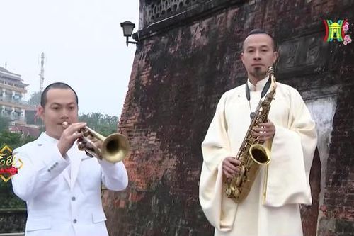 Em ơi mùa xuân đến rồi đó