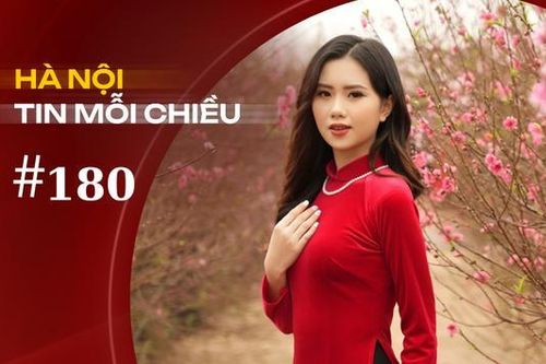 Nét đẹp áo dài du xuân | Hà Nội tin mỗi chiều