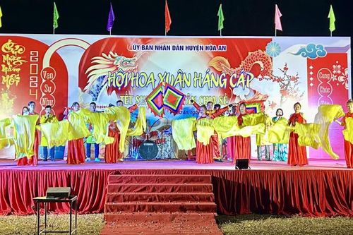 Hòa An tổ chức chương trình nghệ thuật 'Mừng Đảng quang vinh - mừng quê hương đổi mới - mừng xuân Giáp Thìn 2024'