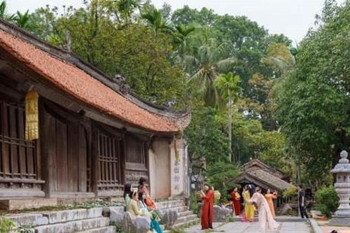 Làng quê Hà Nội ngày mùng Một Tết